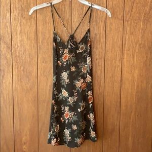 ✨Forever 21 Mini Floral Dress✨